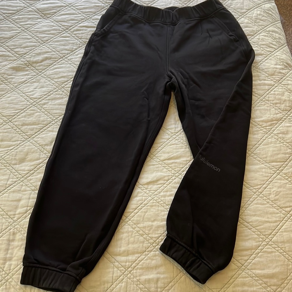 Lululemon sweatpants- no tag- size 8